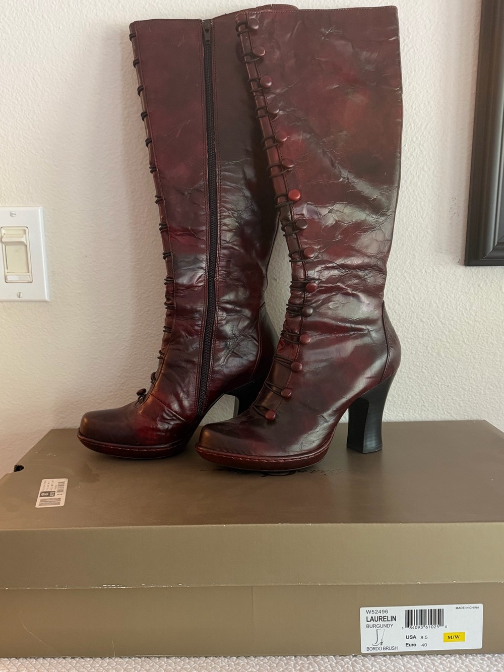 Like New Born "Laurelin" Victorian Lace-Up Boots - Burgundy - Size 8.5 With Box - Picture 2 of 10